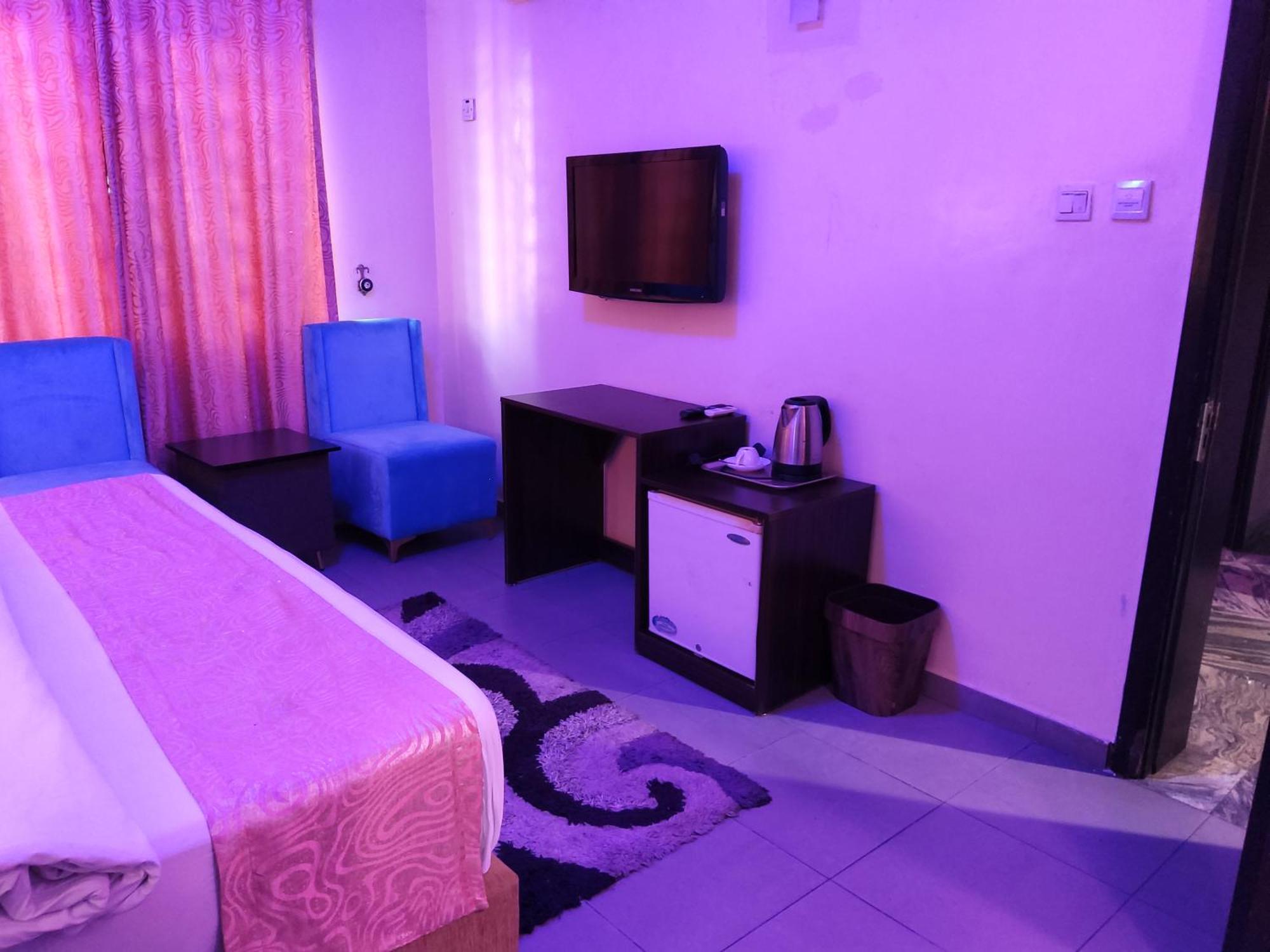 Crownedge Hotels Ikeja Exterior foto