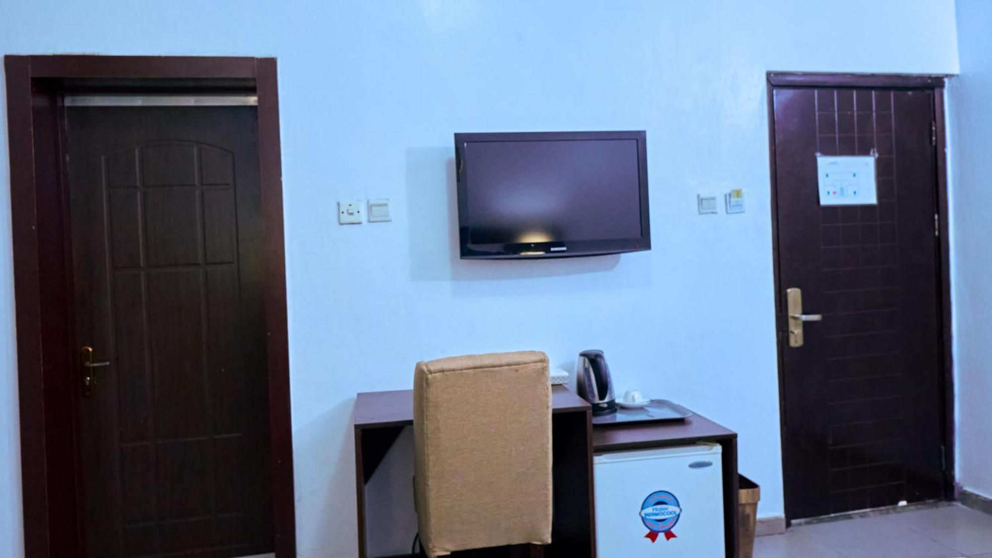 Crownedge Hotels Ikeja Exterior foto
