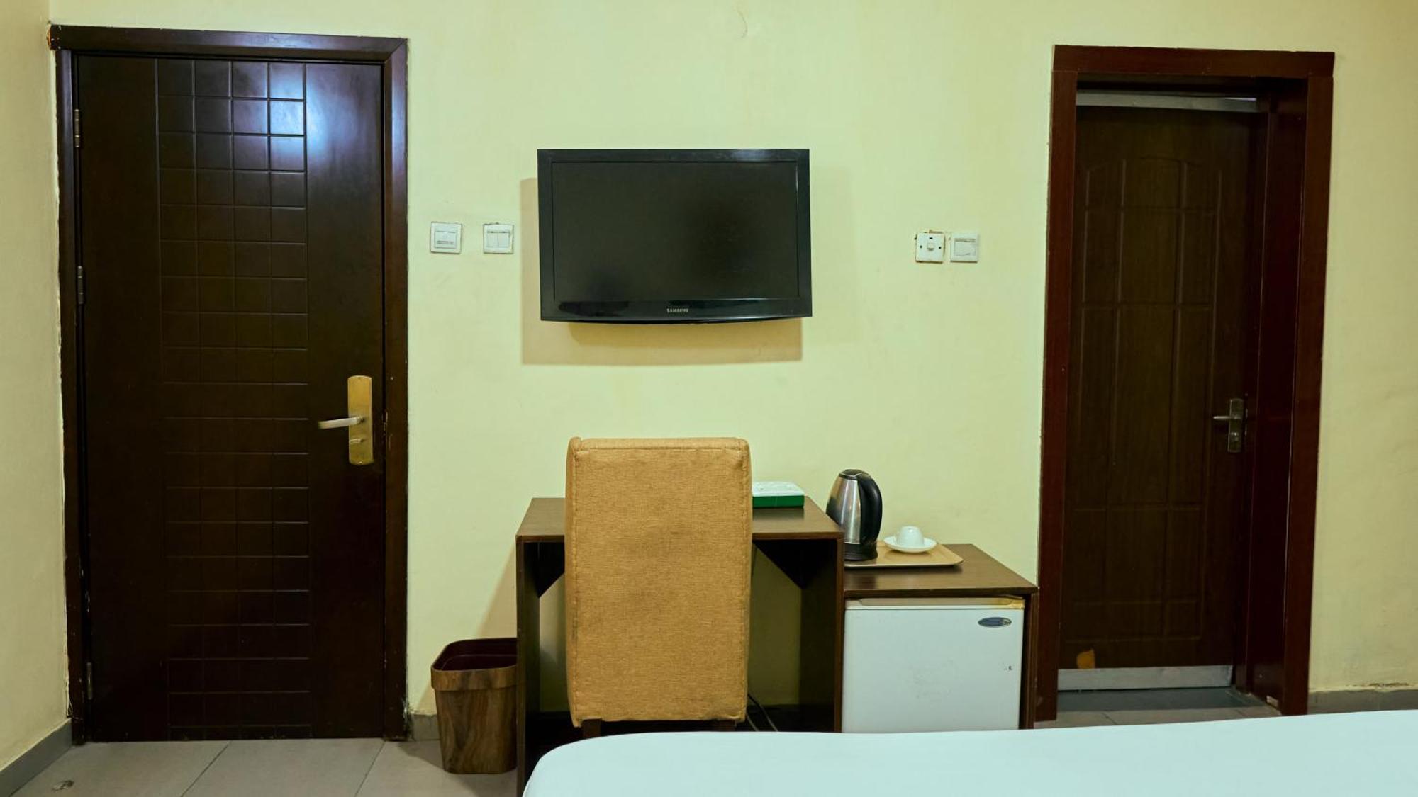 Crownedge Hotels Ikeja Exterior foto
