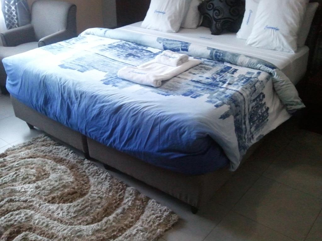 Crownedge Hotels Ikeja Quarto foto